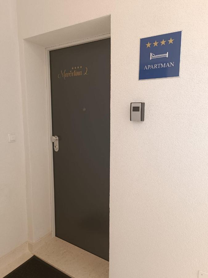 Apartman Marcelina 2 In Trogir Kültér fotó